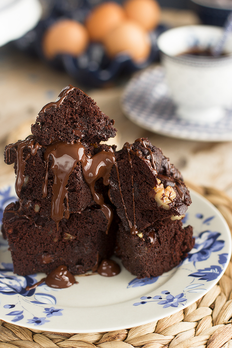 Brownie de Alubias Negras en solo 7 minutos Saludable